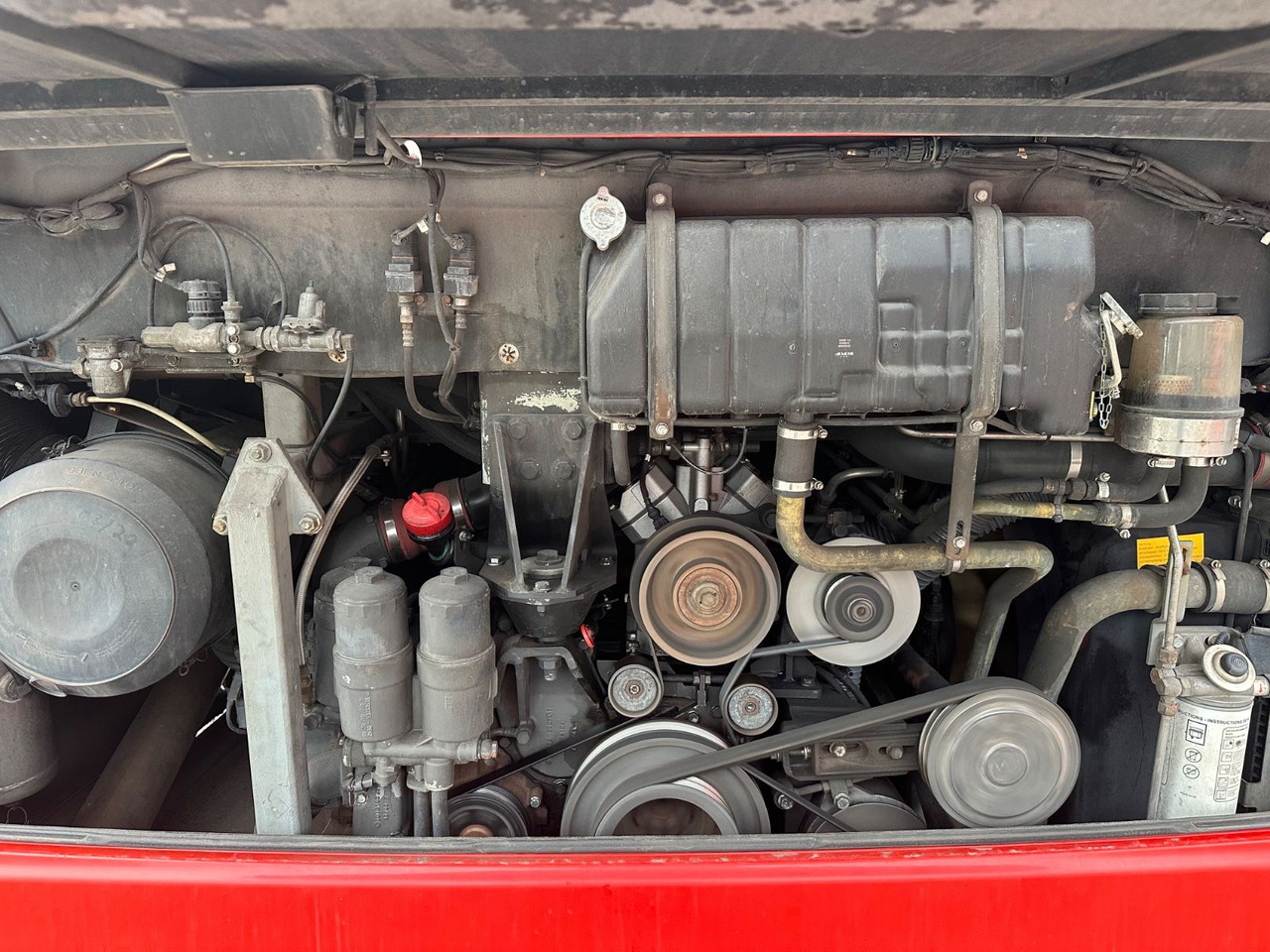 Mercedes-Benz O550 Integro (58 Sitze*Klima) - 교외 버스 : 사진 4 Mercedes-Benz O550 Integro (58 Sitze*Klima) - 교외 버스 : 사진 4