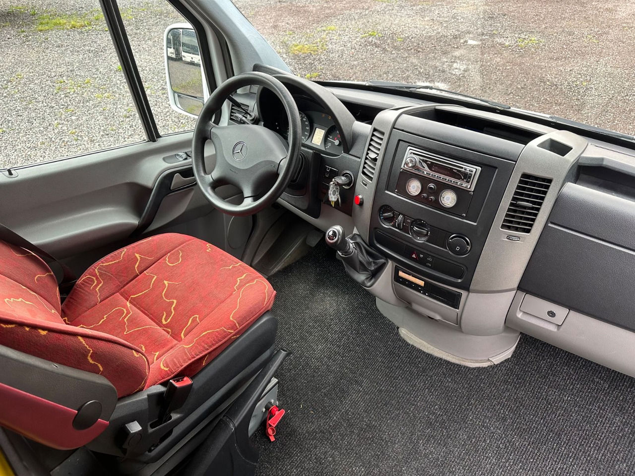 Mercedes-Benz Sprinter 516 CDi (24 Sitze*DE*AC*Reise) - 소형 버스, 승합차 : 사진 4 Mercedes-Benz Sprinter 516 CDi (24 Sitze*DE*AC*Reise) - 소형 버스, 승합차 : 사진 4