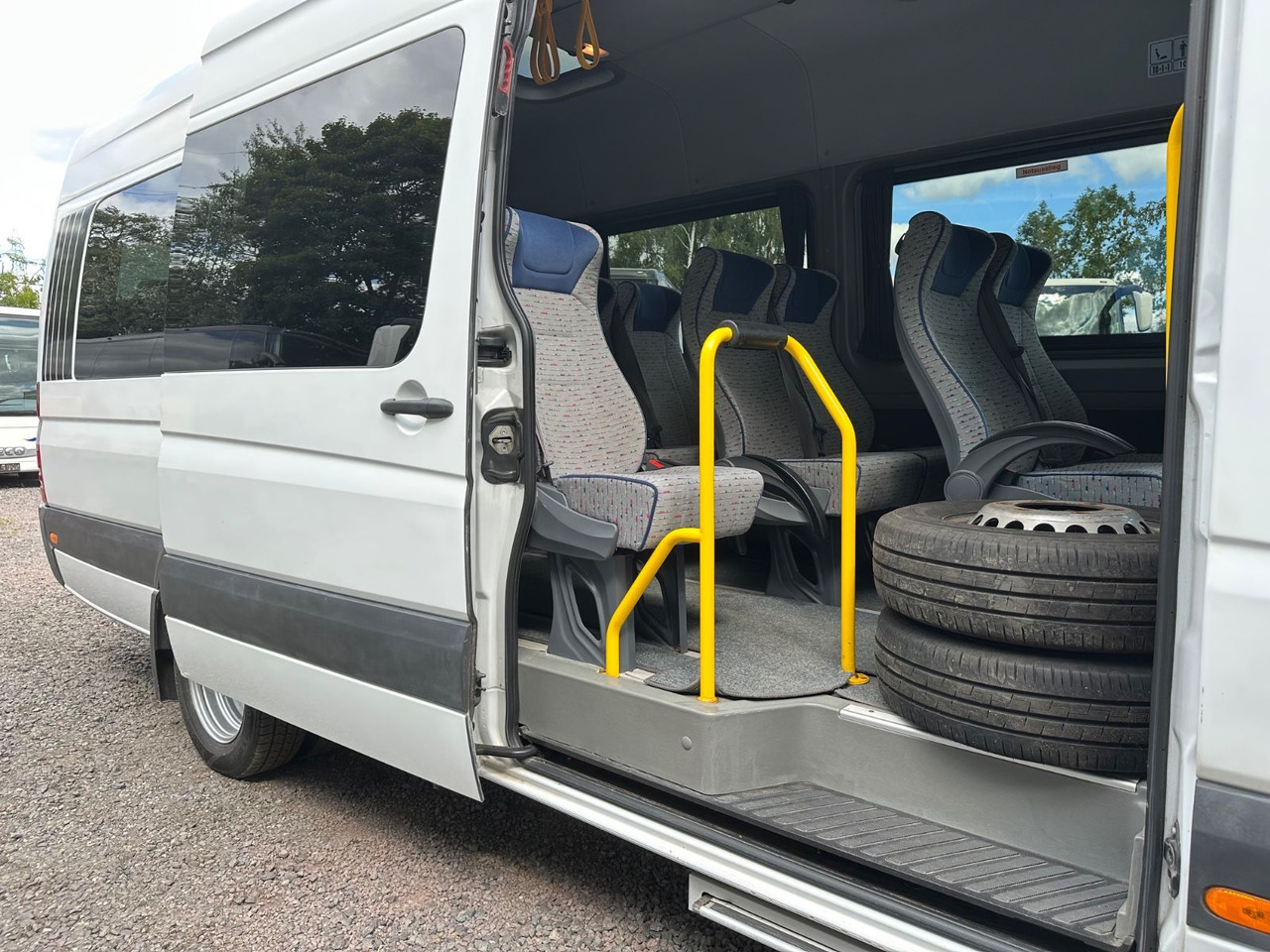 리스  Mercedes-Benz Sprinter 516 CDi Mercedes-Benz Sprinter 516 CDi : 사진 11