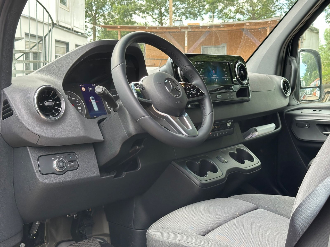 Mercedes-Benz Sprinter 519 CDi 4x4 H+L 360° Cam.*Navi*253.4 Km - 소형 버스, 승합차 : 사진 3 Mercedes-Benz Sprinter 519 CDi 4x4 H+L 360° Cam.*Navi*253.4 Km - 소형 버스, 승합차 : 사진 3