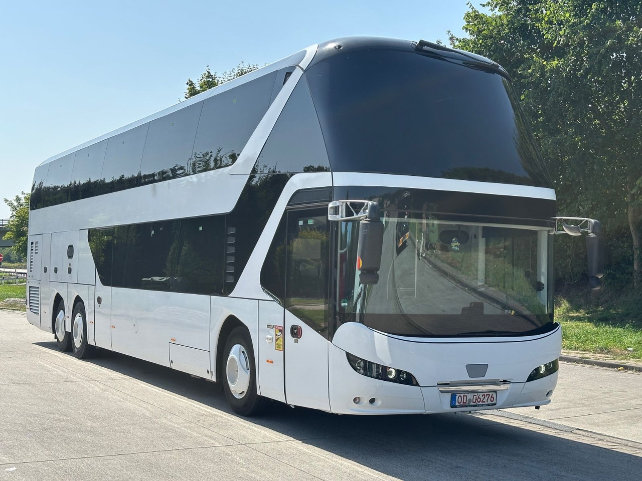 Neoplan P06 Skyliner L (83 Sitze*TOP*Motor Neu*Panorama) - 2층 버스 : 사진 2 Neoplan P06 Skyliner L (83 Sitze*TOP*Motor Neu*Panorama) - 2층 버스 : 사진 2