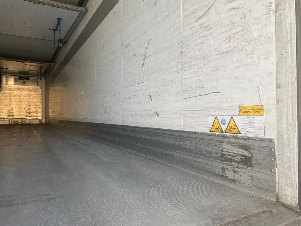 Schmitz Cargobull ThermoKing SKO 24/L FP-45 SLXi 300 Cool - 냉동 세미 트레일러 : 사진 5 Schmitz Cargobull ThermoKing SKO 24/L FP-45 SLXi 300 Cool - 냉동 세미 트레일러 : 사진 5
