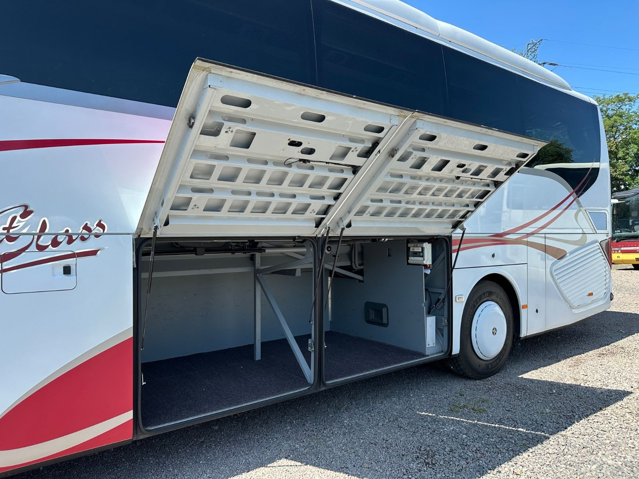 Setra S 511 HD (Küche*WC*DE-Bus*38 Sitze) - 대형 버스 : 사진 4 Setra S 511 HD (Küche*WC*DE-Bus*38 Sitze) - 대형 버스 : 사진 4