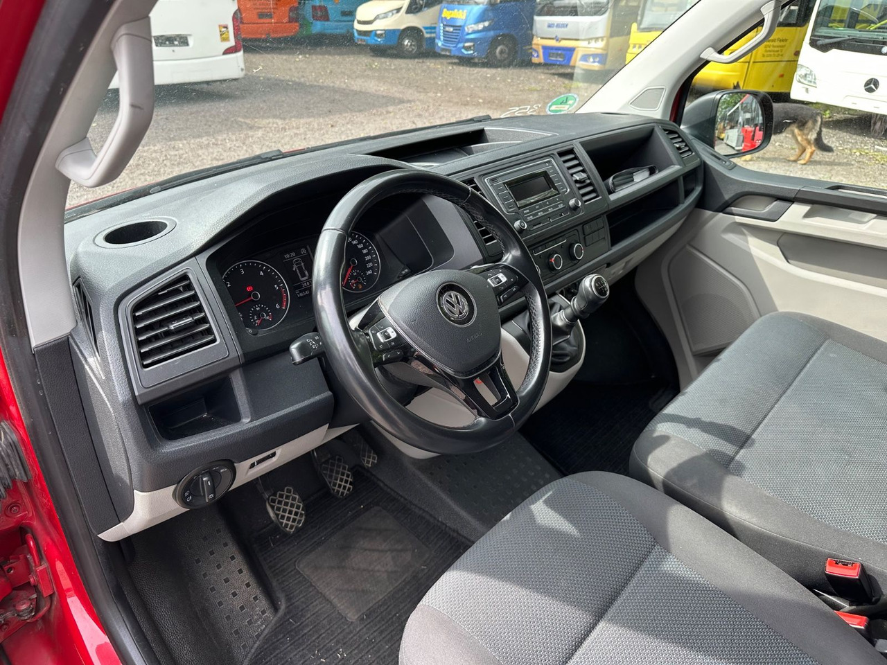 Volkswagen T6 Kombi (PDC Hi*ACC*StandHz*9 Sitzer*AC) - 승합차 : 사진 4 Volkswagen T6 Kombi (PDC Hi*ACC*StandHz*9 Sitzer*AC) - 승합차 : 사진 4