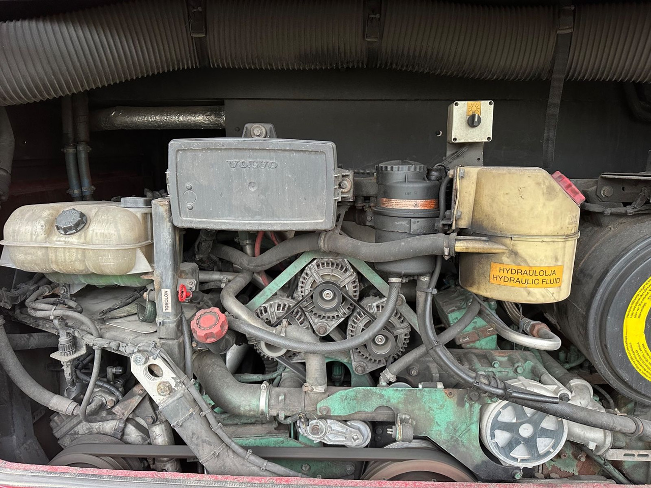 Volvo 9900 HD 6x2 (9700*415 HD*Tourismo RHD) - 대형 버스 : 사진 4 Volvo 9900 HD 6x2 (9700*415 HD*Tourismo RHD) - 대형 버스 : 사진 4