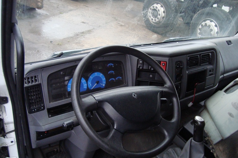 RENAULT PREMIUM DCI - 운전실 : 사진 3 RENAULT PREMIUM DCI - 운전실 : 사진 3